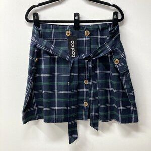 Boohoo Plaid Mini Skater Skirt, Size 16, Navy Green White, Belt Horn Buttons NEW
